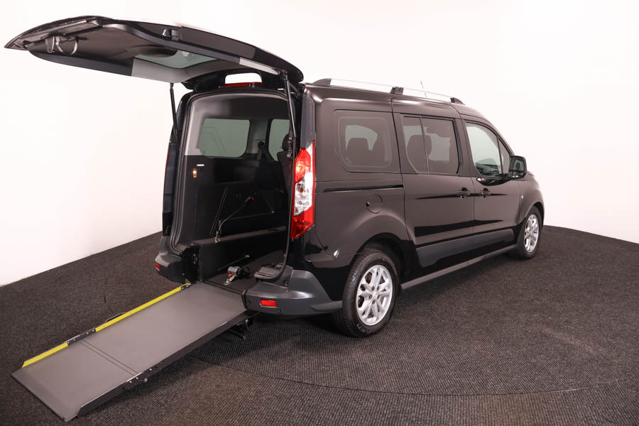 Ford Grand Tourneo Connect 1.5 Tdci Zetec Black #2
