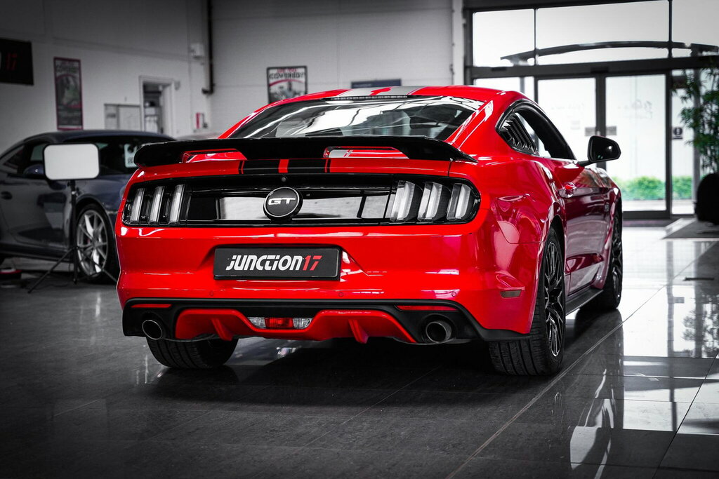 Ford Mustang 5.0 Gt 410 Bhp Red #11