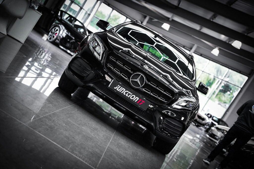 Mercedes-Benz GLA Class 1.6 Gla180 Amg Line Edition 7G-dct Euro 6 Ss FD69BJV Black #3