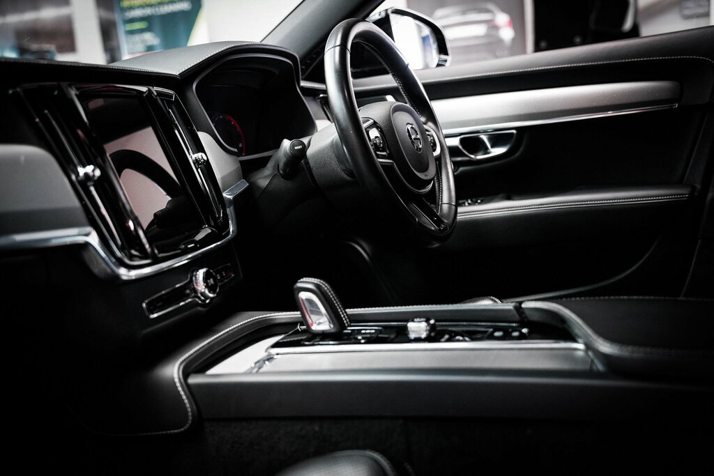 Volvo V90 2.0 B4 Mhev R-design Euro 6 Ss #2