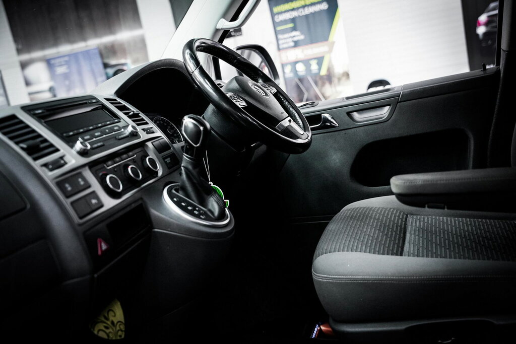 Volkswagen Caravelle Executive Tdi Bluemotion Technology Purple #38