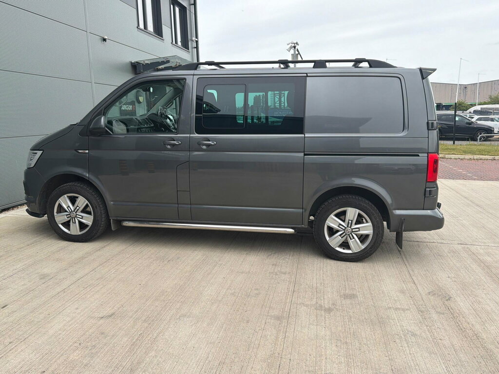 Volkswagen Transporter 2.0 Tdi T32 Bluemotion Tech Highline Kombi Fwd Swb TL05MCA #4