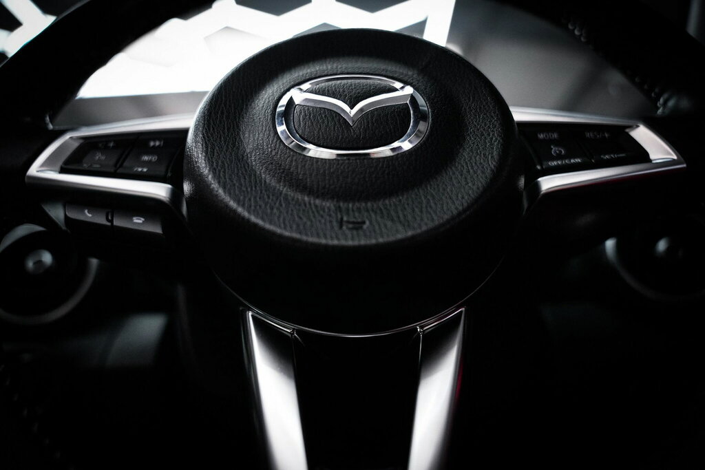Mazda MX-5 RF Convertible Black #37