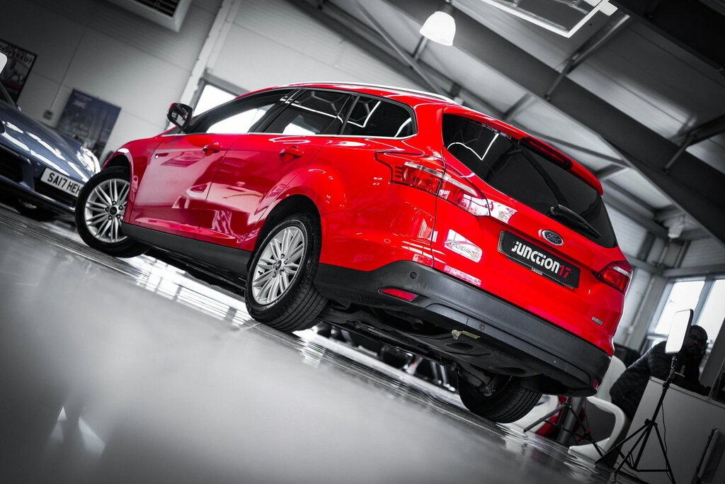 Ford Focus 1.0T Ecoboost Zetec Edition Euro 6 Ss FP67NSO Red #4