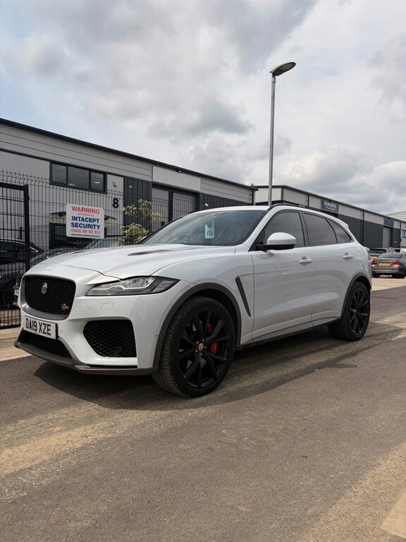 Jaguar F-Pace 5.0 V8 Svr Quickshift Awd Euro 6 Ss DA19XZE