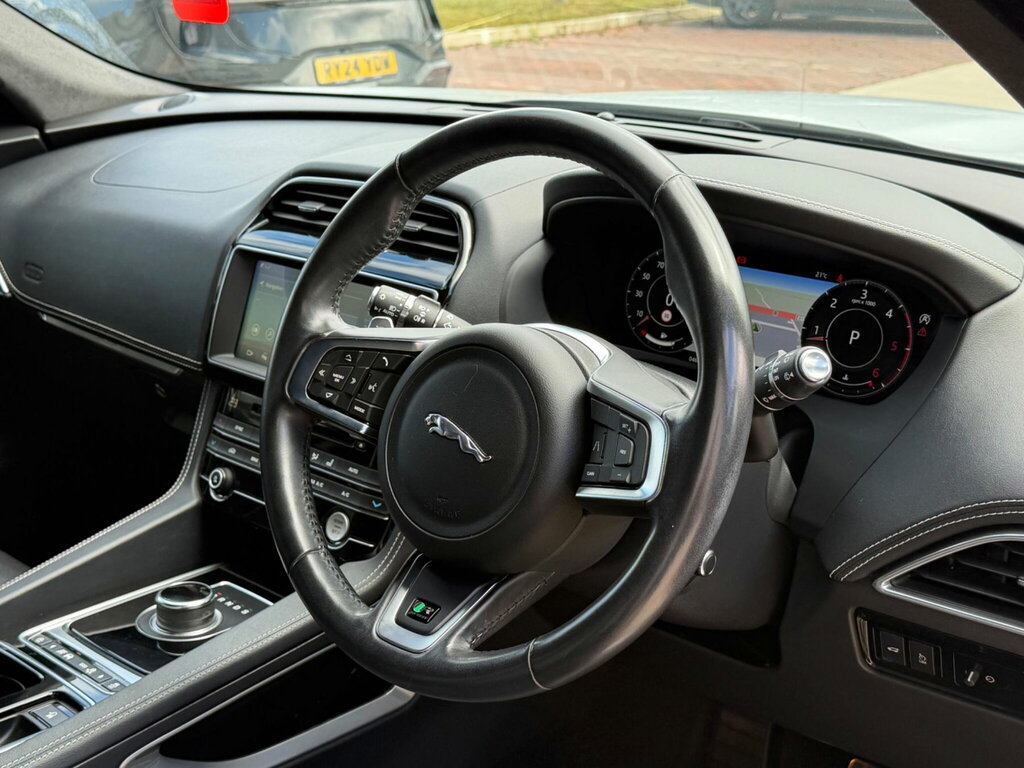 Jaguar F-Pace 2.0 D240 R-sport Awd Euro 6 Ss  #2