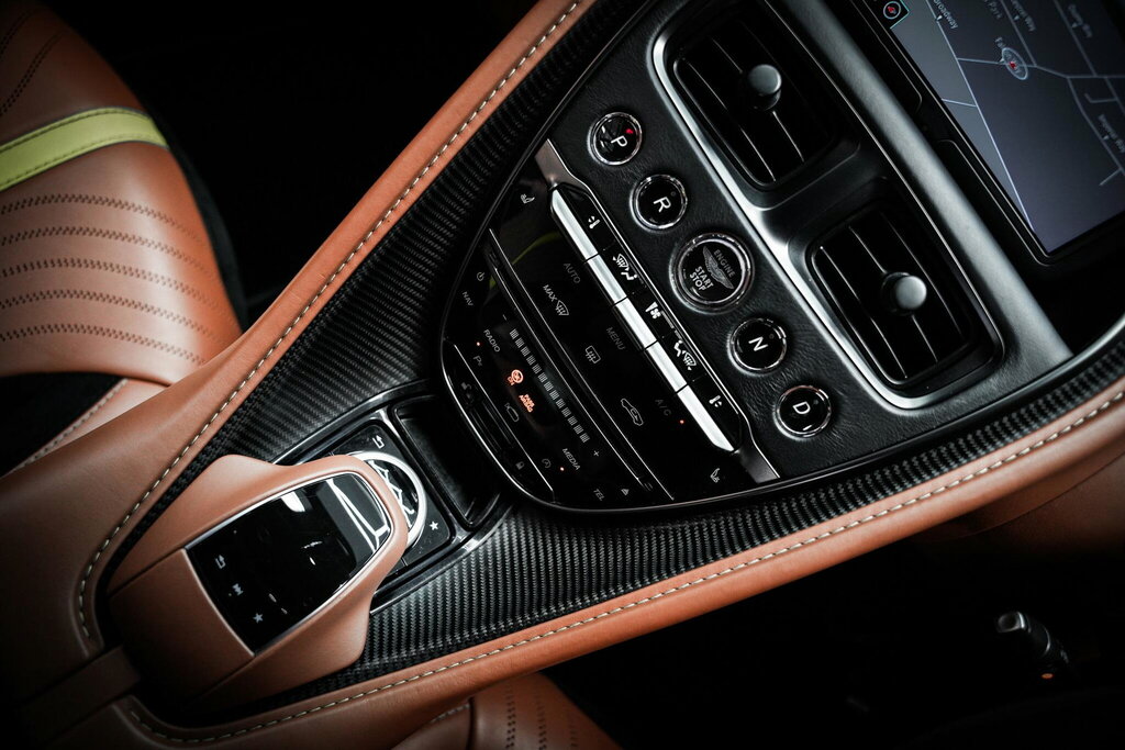 Aston Martin DB11 5.2 V12 Euro 6 Ss Silver #38