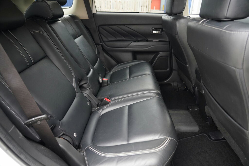 Mitsubishi Outlander Outlander Di-d 3 Blue #14