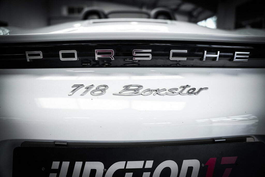 Porsche 718 Boxster 2.0L Boxster Pdk 295 Bhp White #31