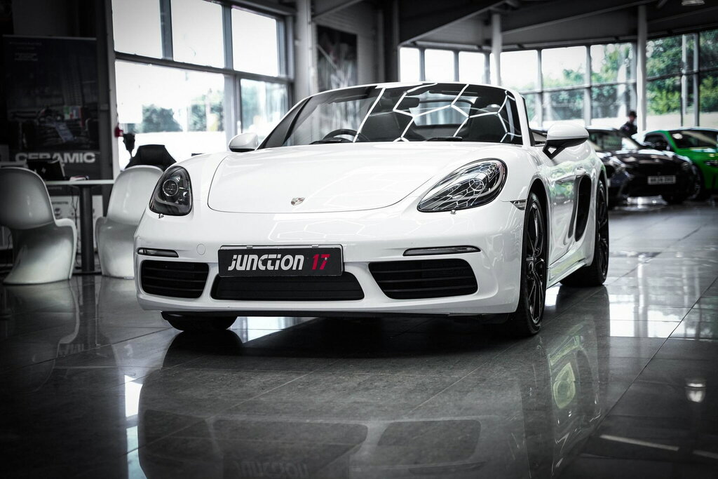 Porsche 718 Boxster 2.0L Boxster Pdk 295 Bhp White #9