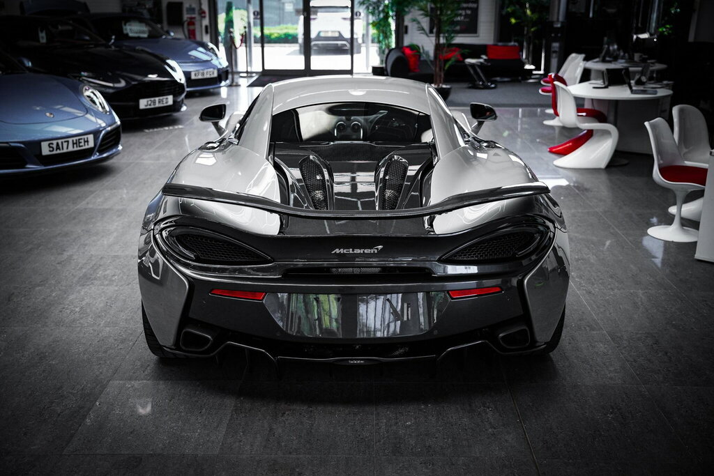 McLaren 570S V8 Ssg 2-Door Black #32