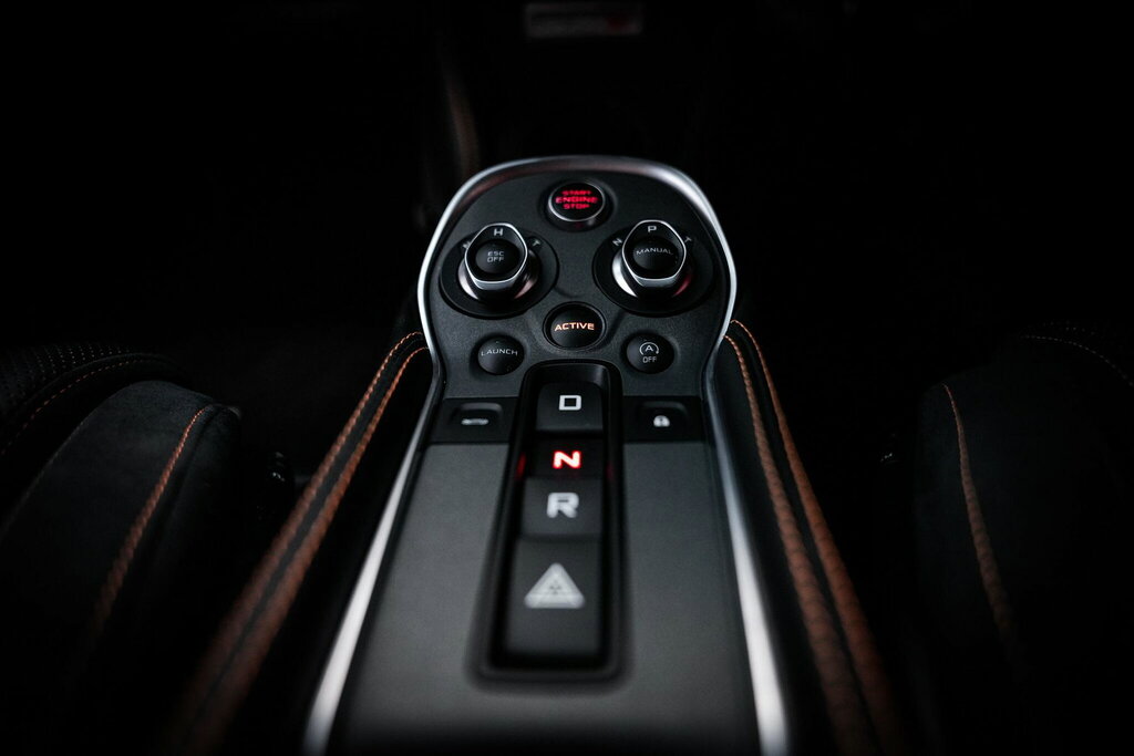 McLaren 570S V8 Ssg 2-Door Black #44