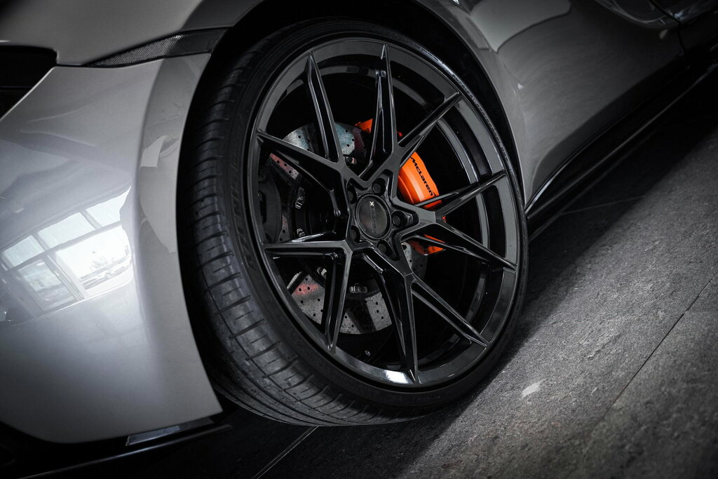 McLaren 570S V8 Ssg 2-Door Black #24