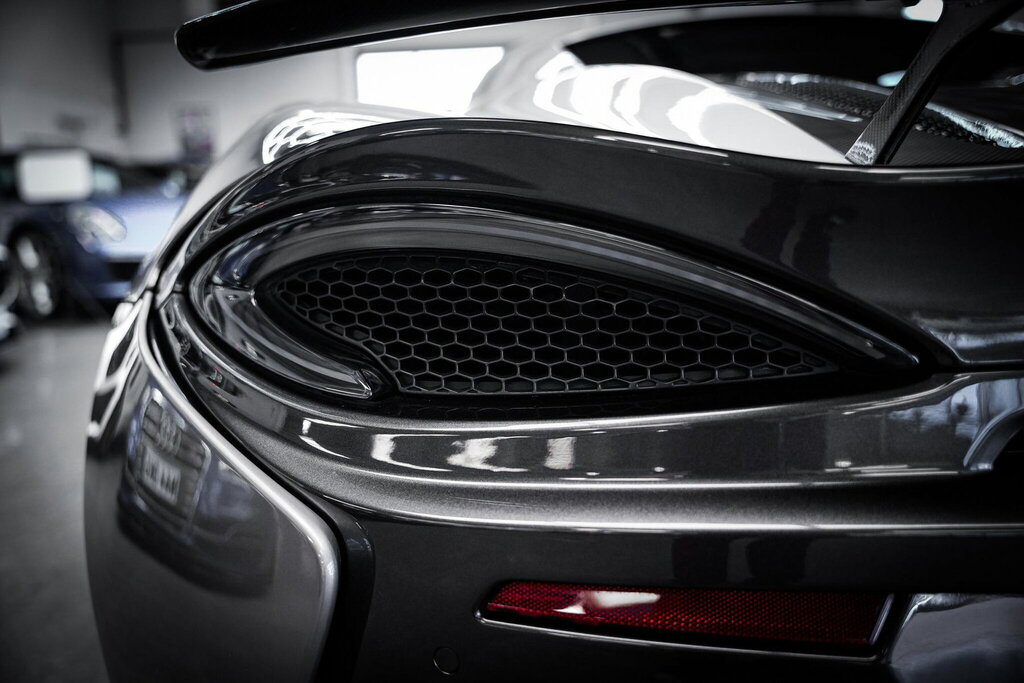 McLaren 570S V8 Ssg 2-Door Black #33