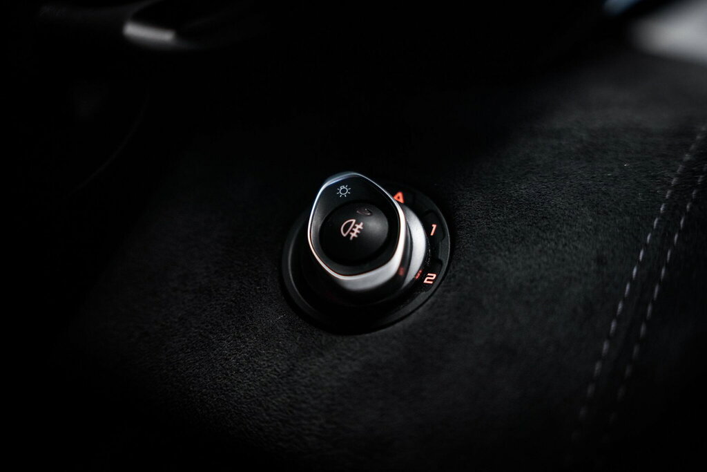 McLaren 570S V8 Ssg 2-Door Black #50