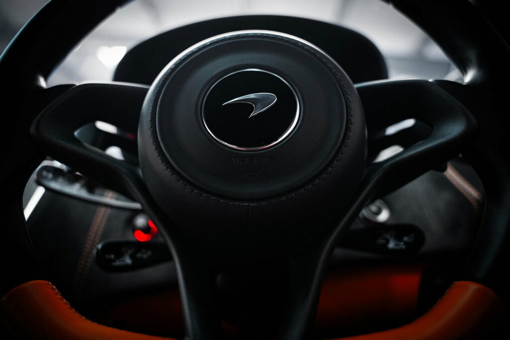 McLaren 570S V8 Ssg 2-Door Black #9