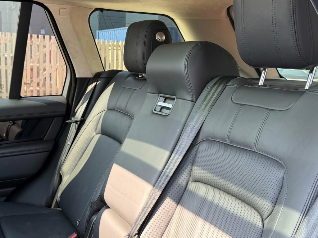 Land Rover Range Rover 3.0 D300 Black #15