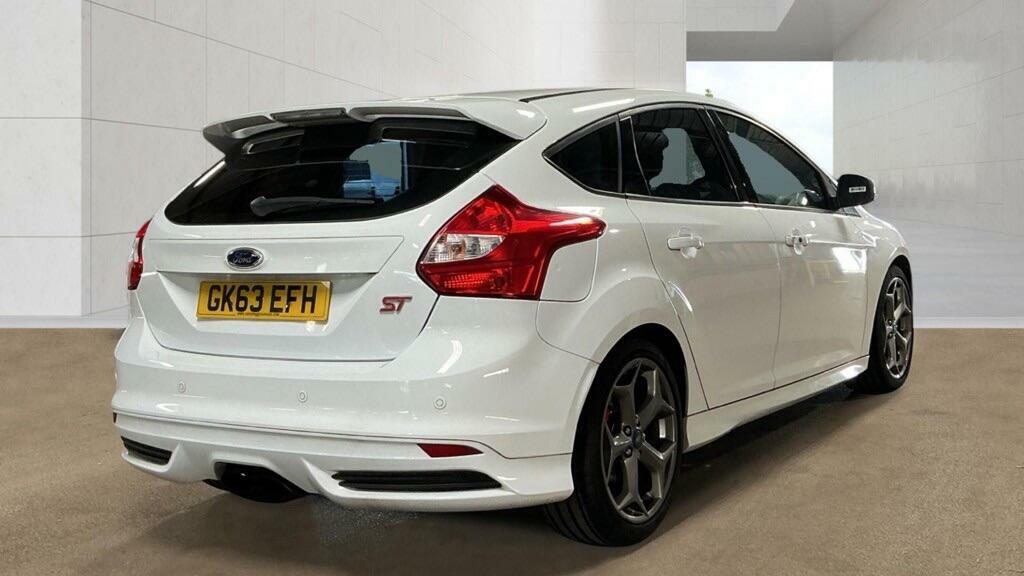 Ford Focus 2.0T Ecoboost St-3 Euro 5 Ss  #4
