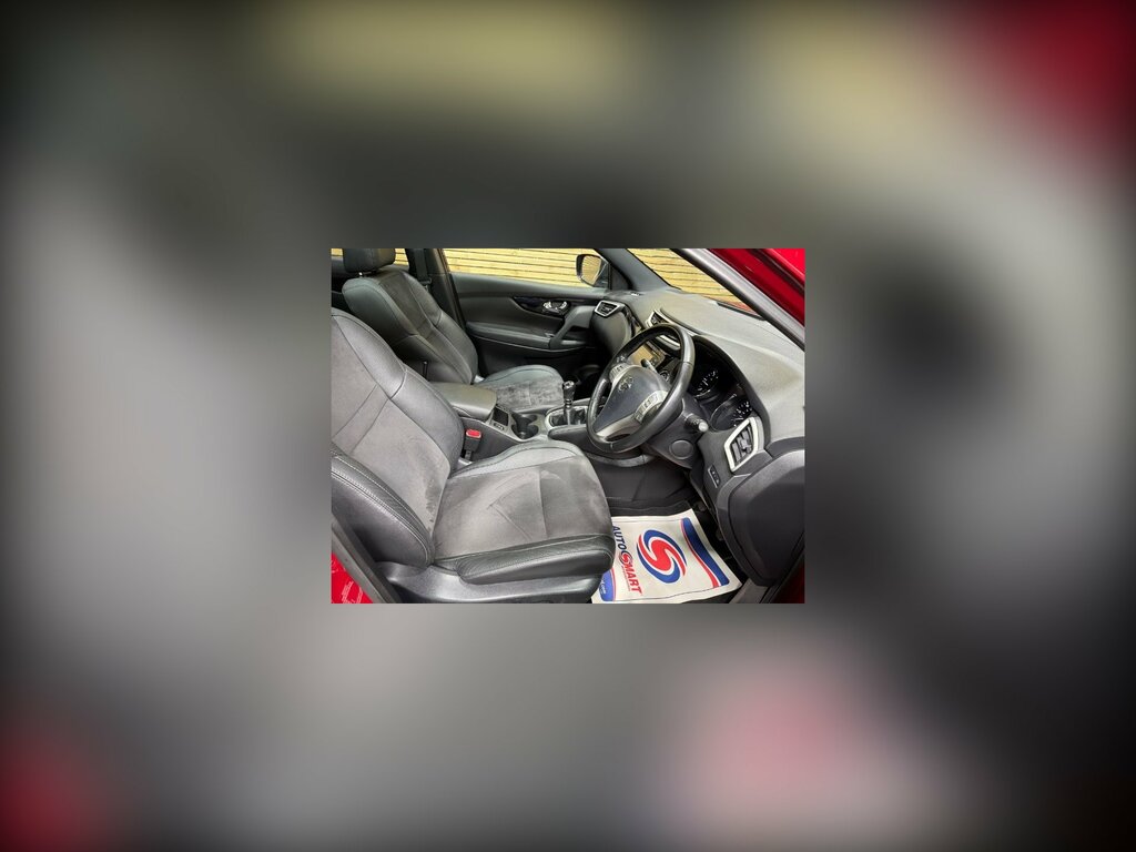 Nissan Qashqai 1.5 Dci N-vision Suv 2Wd Euro 6 DX17PBF Red