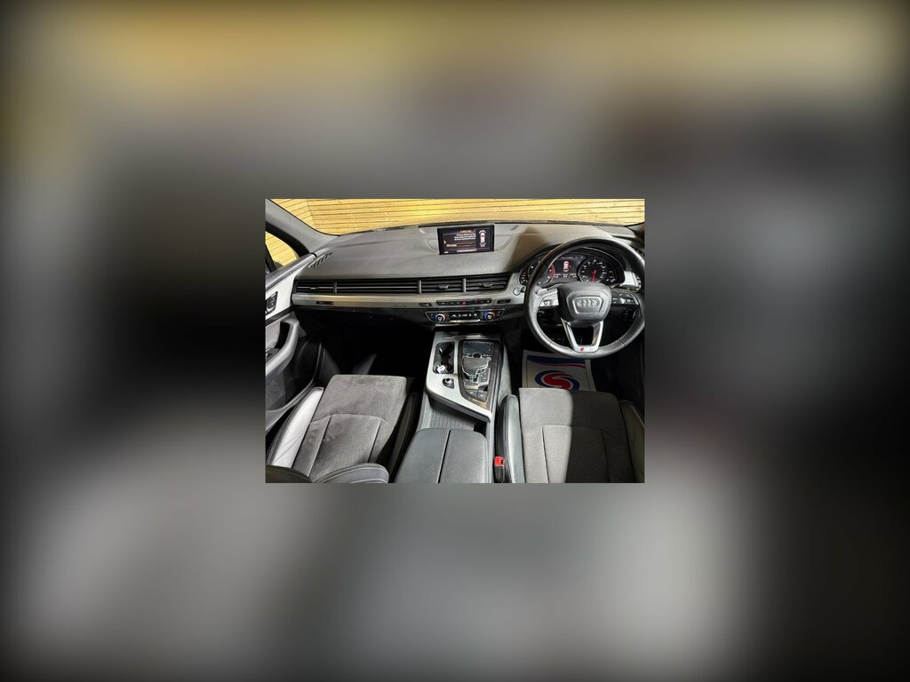 Audi Q7 3L S Line Black #8