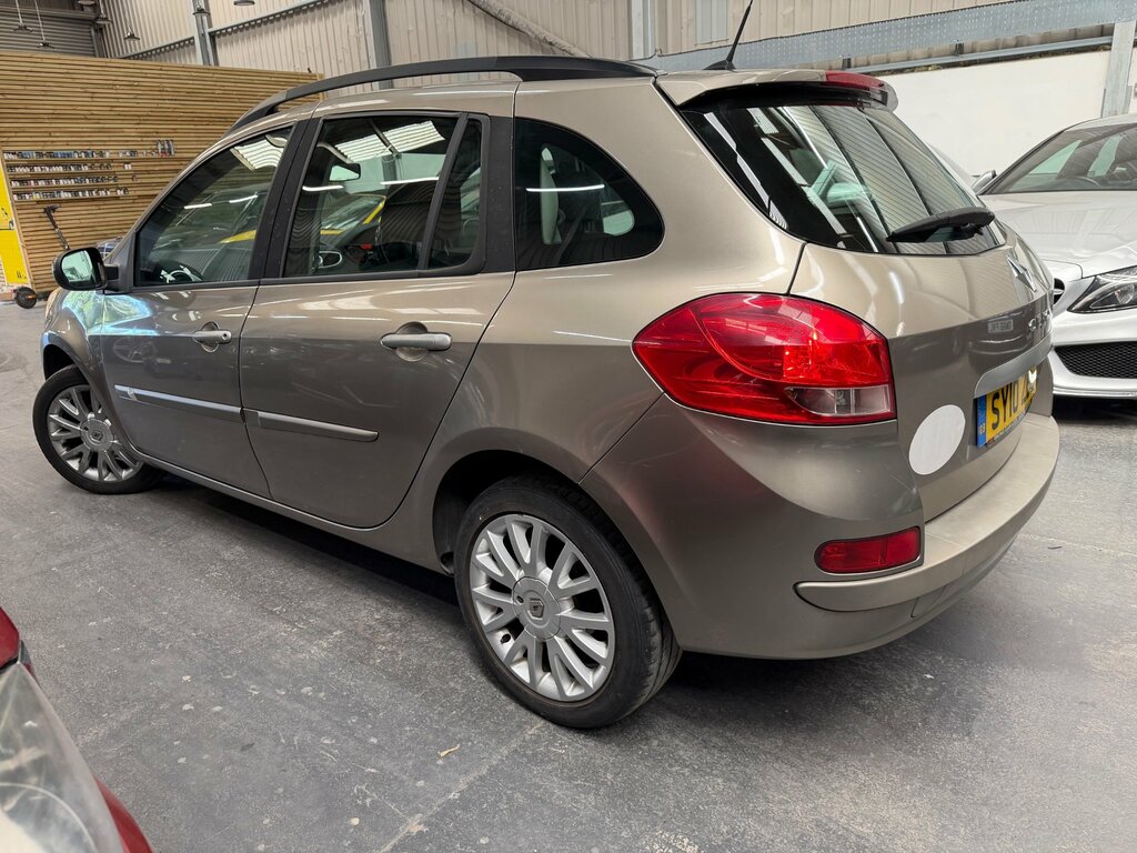 Renault Clio 1.2 I-music Red #5