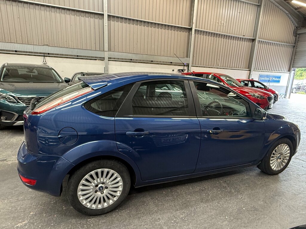 Ford Focus 1.8 Titanium Hatchback 169 Gkm RJ59XSG Blue #5