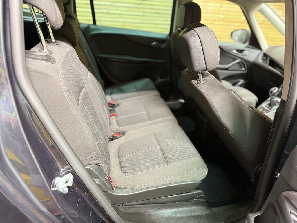 Vauxhall Zafira Tourer Blue #8