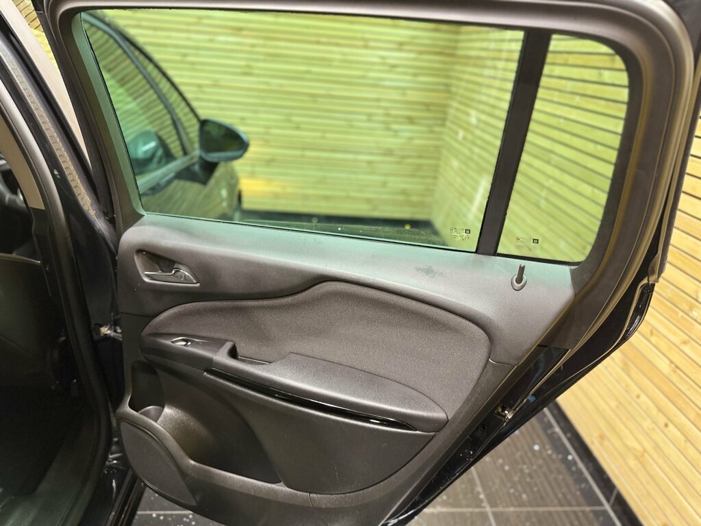 Vauxhall Zafira Tourer Blue #22