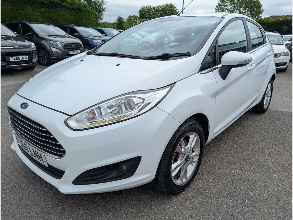 Ford Fiesta 1.25 Zetec Euro 6 White