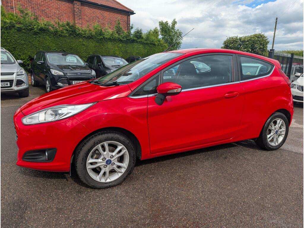 Ford Fiesta 1.5 Tdci Zetec Euro 5 YE14UFT Red #2