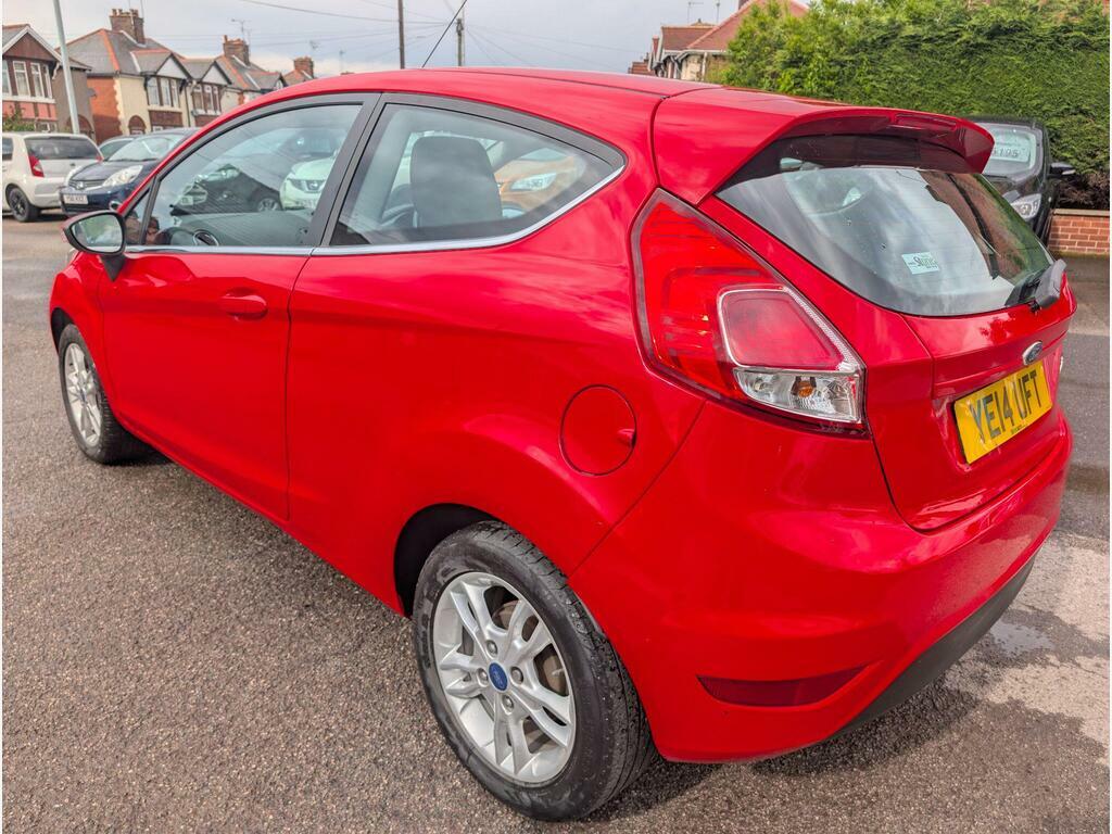 Ford Fiesta 1.5 Tdci Zetec Euro 5 YE14UFT Red #4