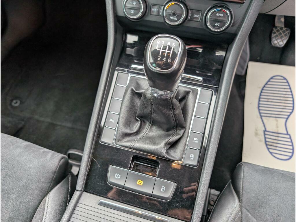 Skoda Superb Black #18