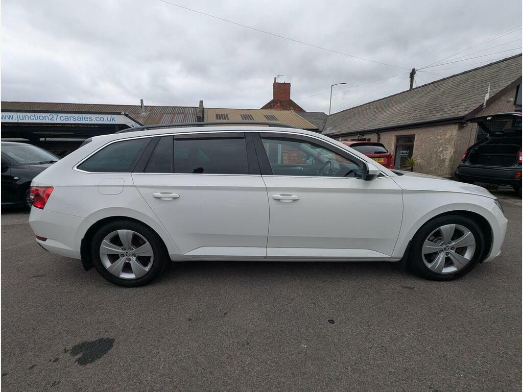 Skoda Superb Black #9