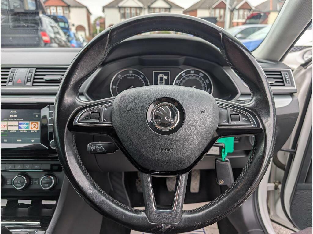 Skoda Superb Black #15
