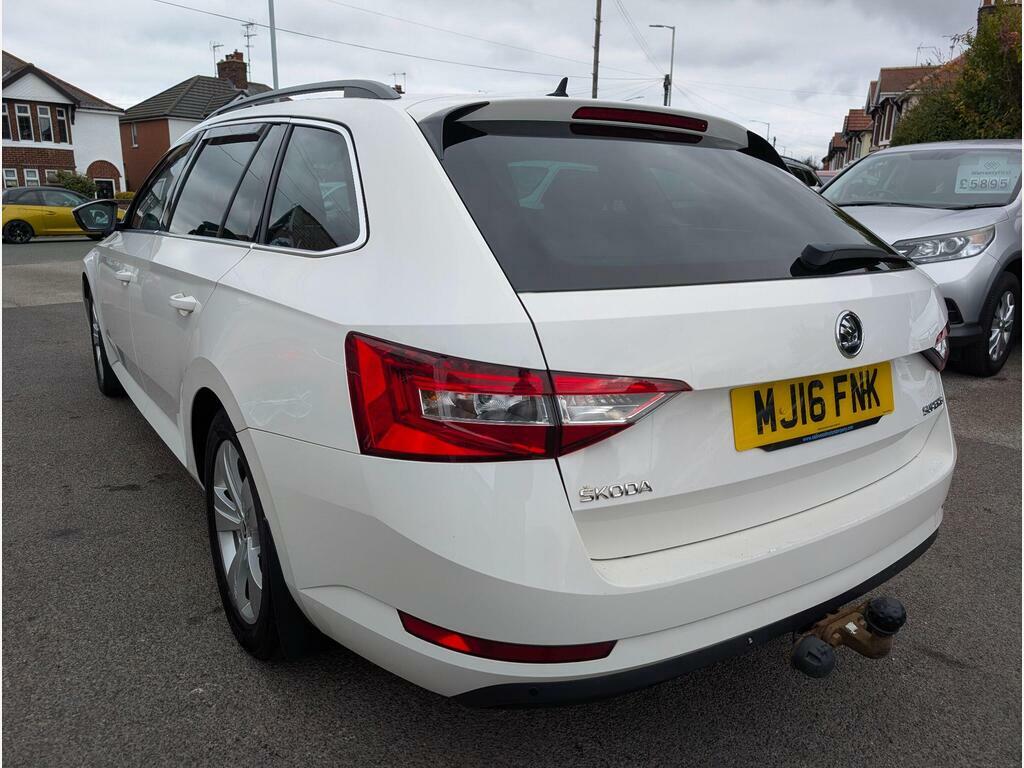 Skoda Superb 2.0 Tdi Se Business Euro 6 S S White #6