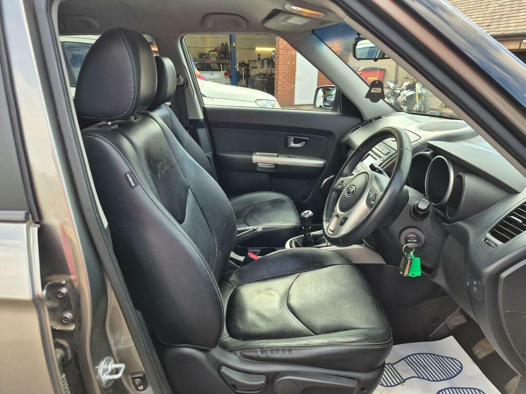 Kia Soul 1.6 Crdi 2 Euro 5 Black #16