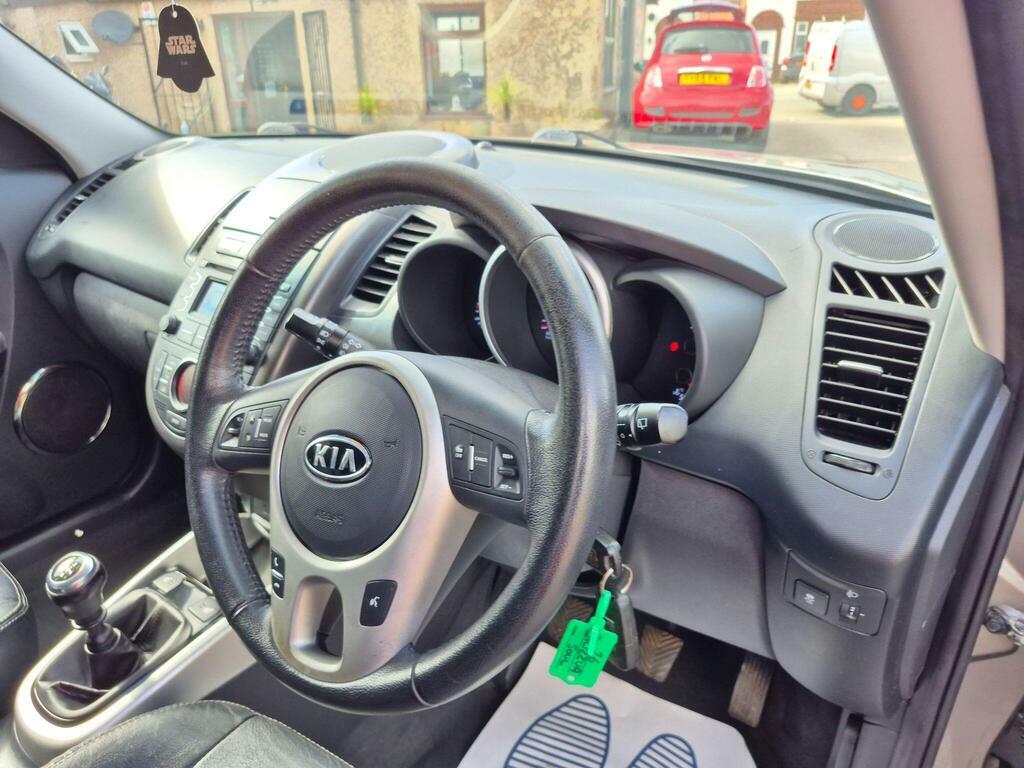 Kia Soul 1.6 Crdi 2 Euro 5 Black #9
