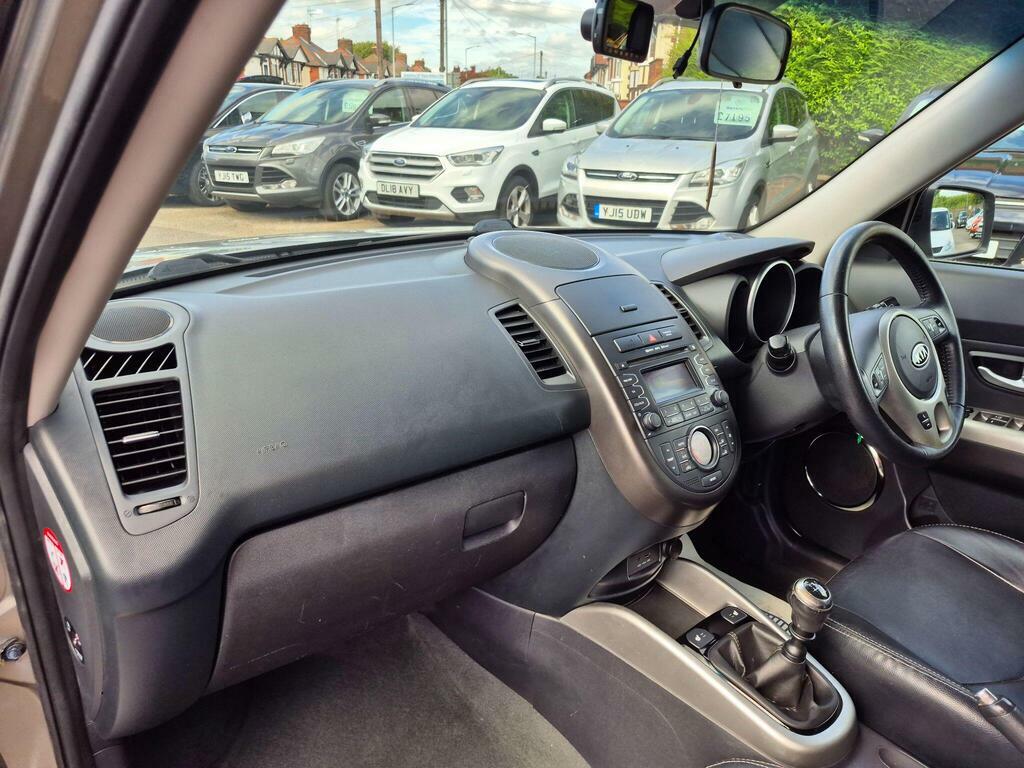 Kia Soul 1.6 Crdi 2 Euro 5 Black #14