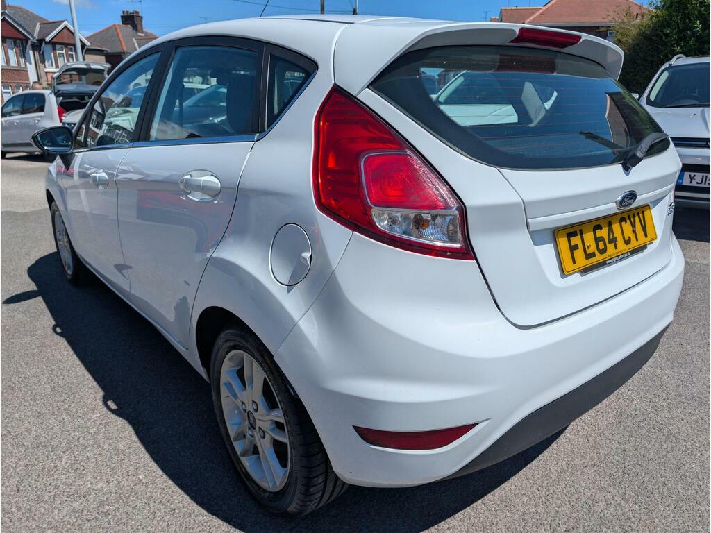 Ford Fiesta 1.5 Tdci Zetec Euro 5 White #5