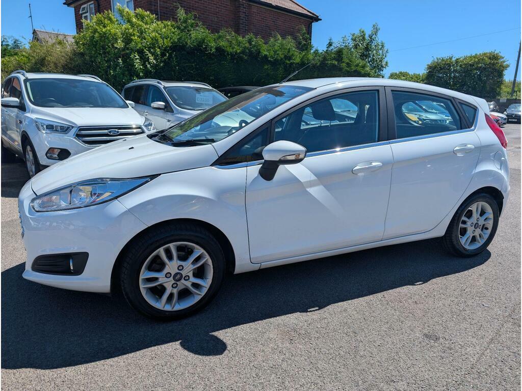 Ford Fiesta 1.5 Tdci Zetec Euro 5 White #2