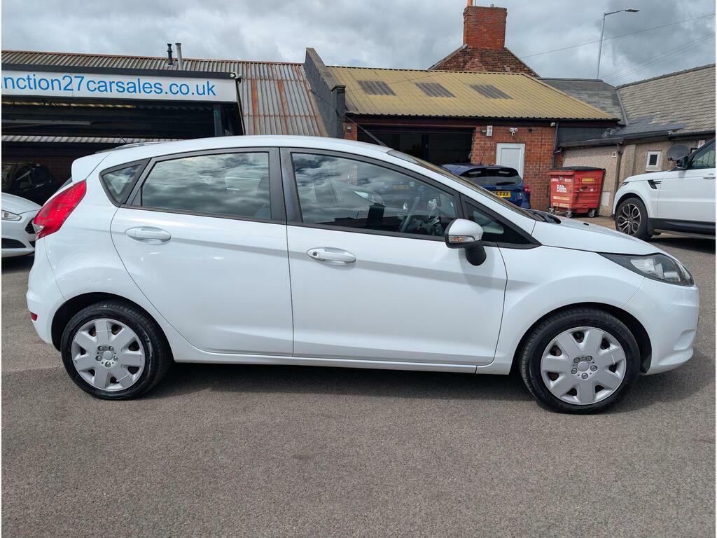 Ford Fiesta Hatchback Black #10