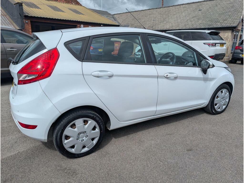 Ford Fiesta Hatchback Black #9