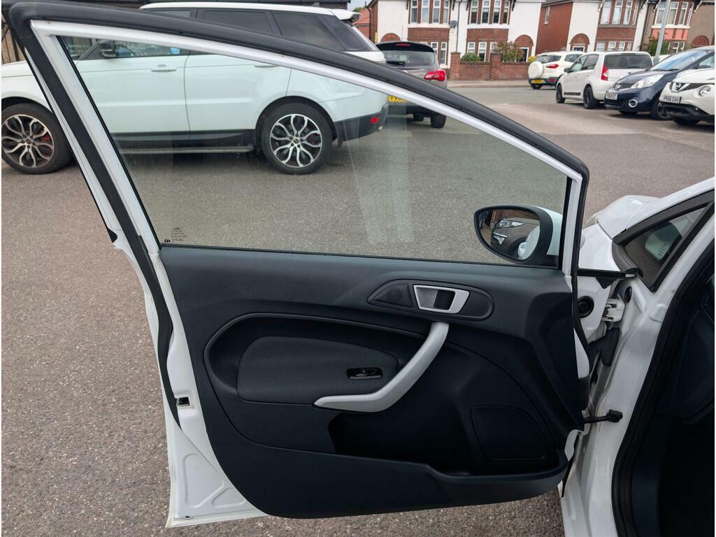 Ford Fiesta Hatchback Black #38