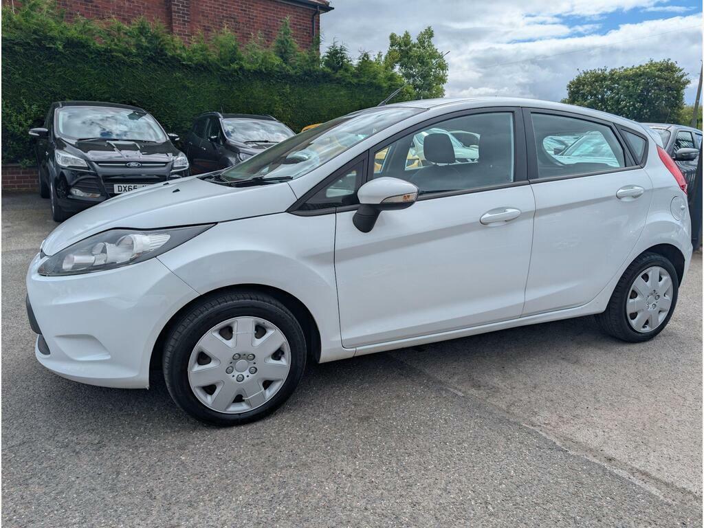 Ford Fiesta 1.4 Tdci Dpf Edge White #3