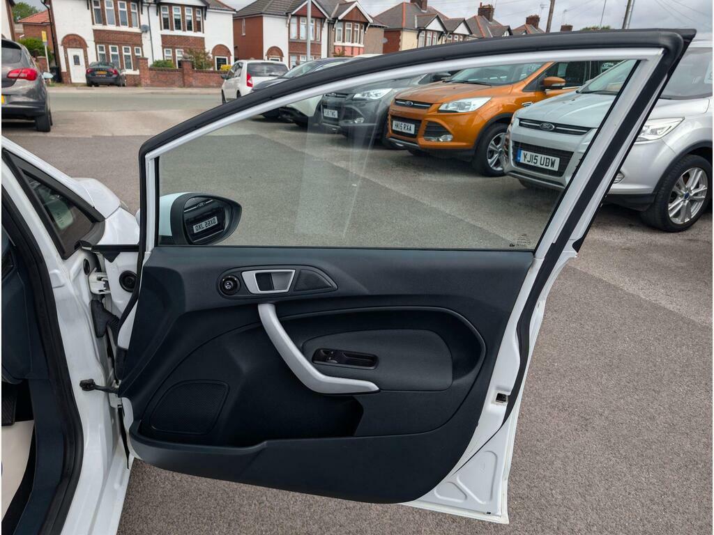 Ford Fiesta Hatchback Black #24