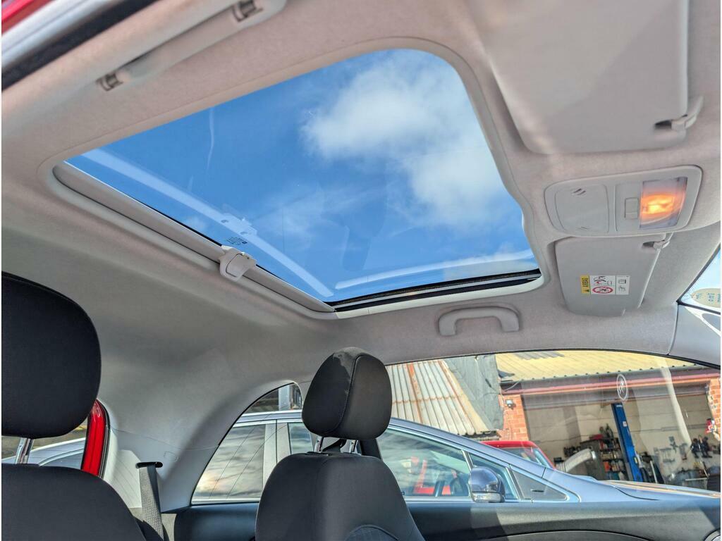 Vauxhall Adam 1.2I Glam Euro 6 White #24