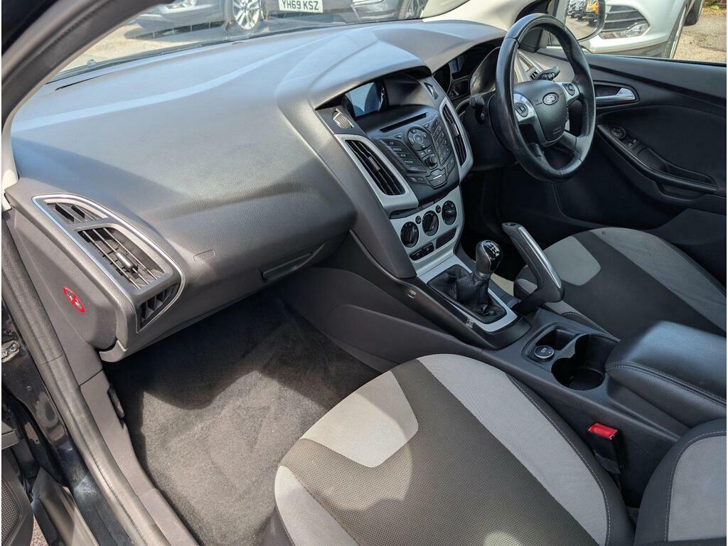 Ford Focus 1.6 Zetec Euro 5 Red #32