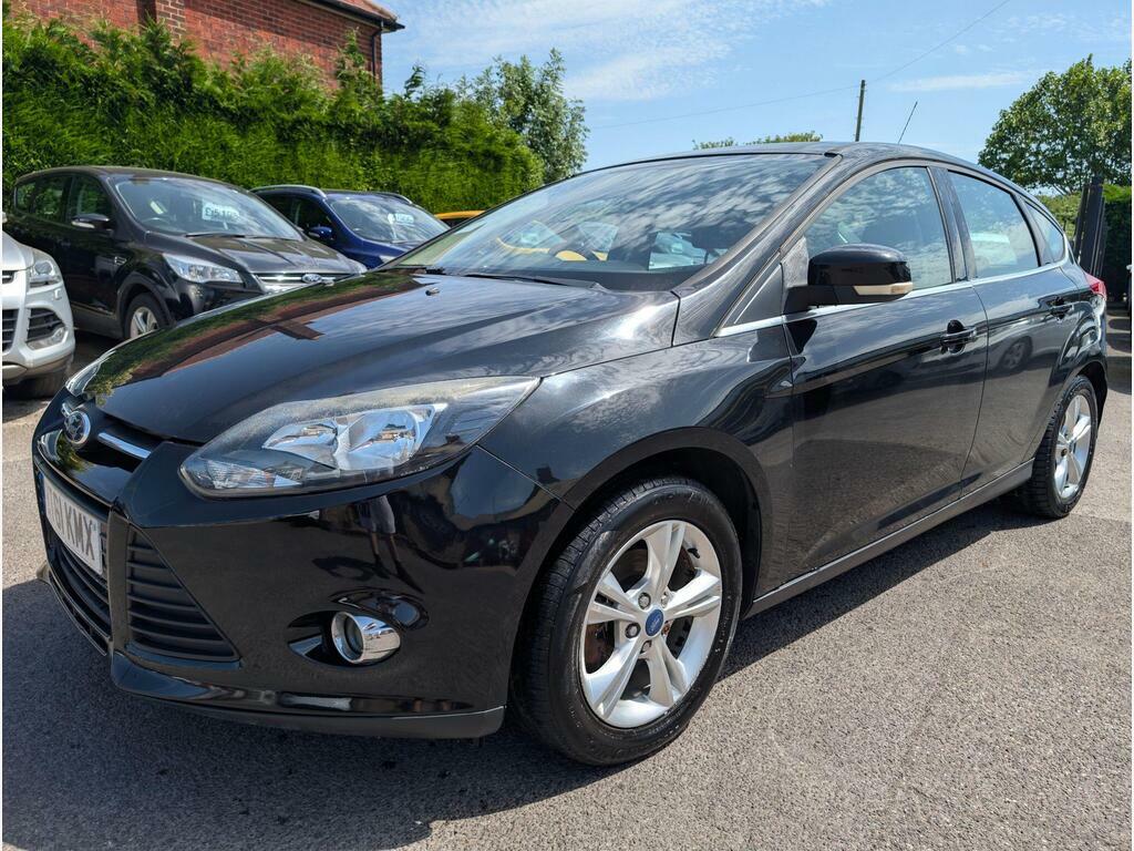Ford Focus 1.6 Zetec Euro 5 Red #1