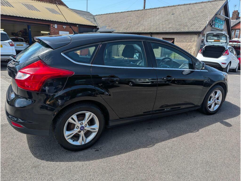 Ford Focus 1.6 Zetec Euro 5 Red #8