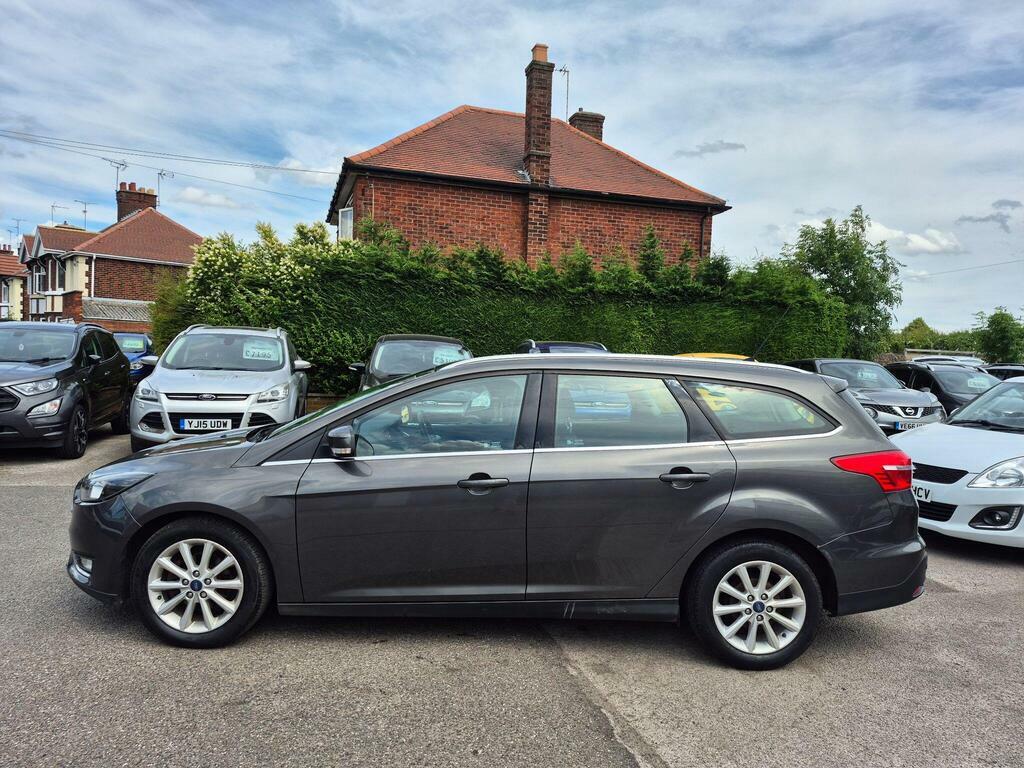Ford Focus 1.5 Tdci Titanium Euro 6 S S Grey #2